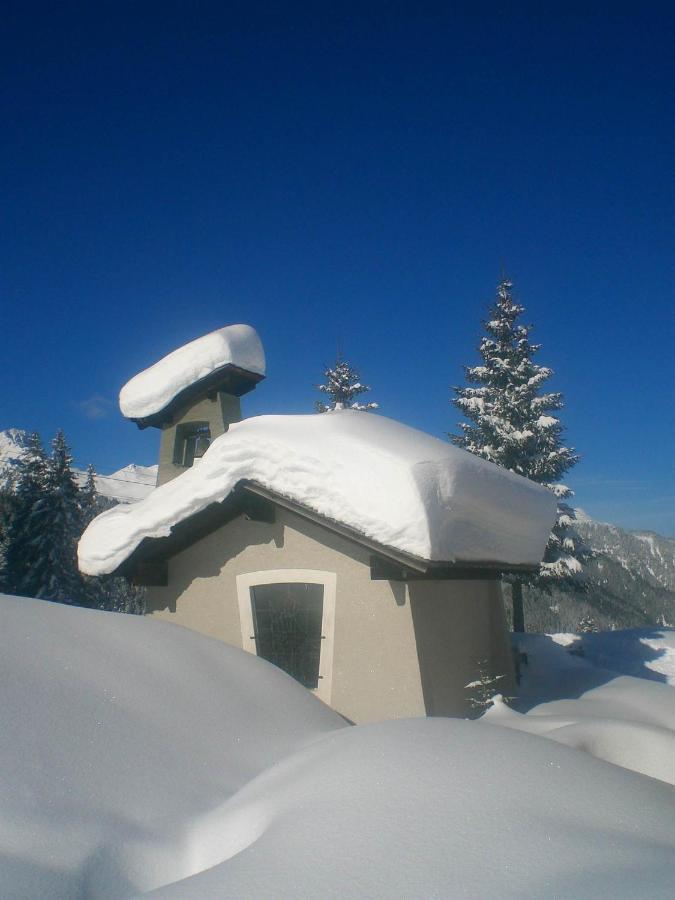 Dreimaederlhaus Apartment Sankt Gallenkirch Bagian luar foto